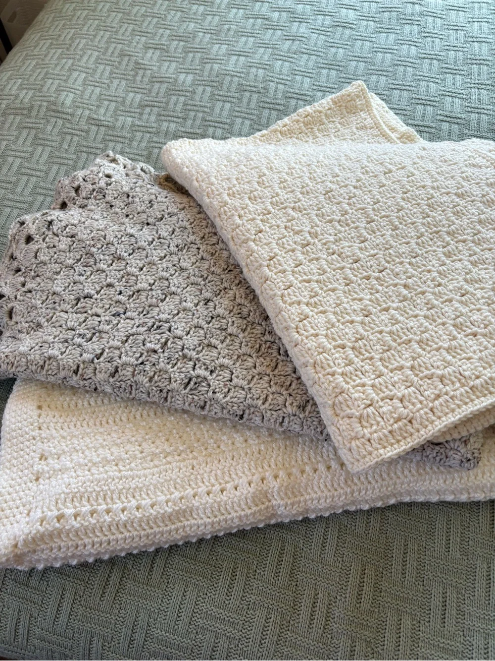 White Crochet Throw Blanket - Soft Home Bedding
